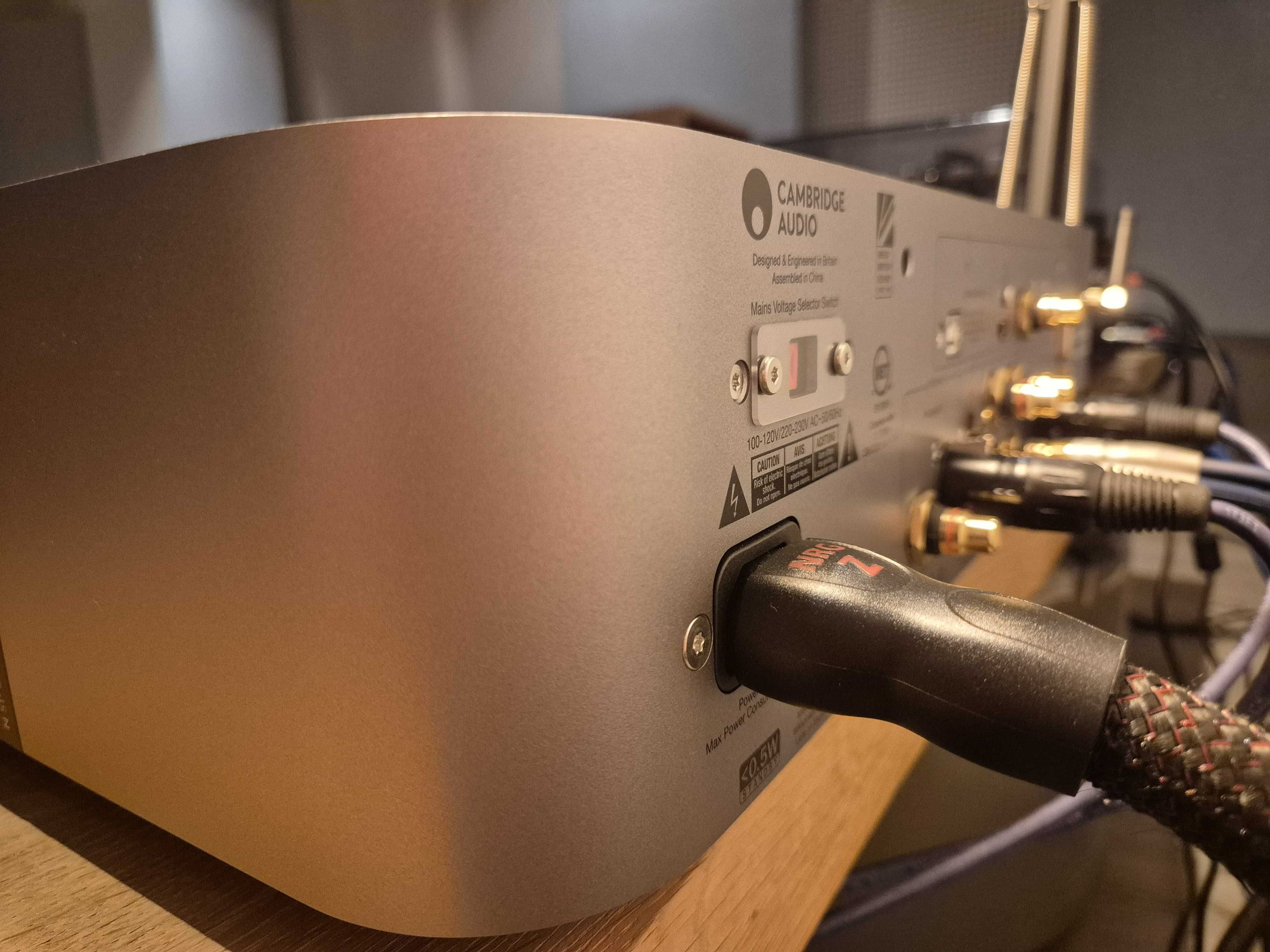 Cambridge Audio EDGE NQ streamer/dac/preamplificator