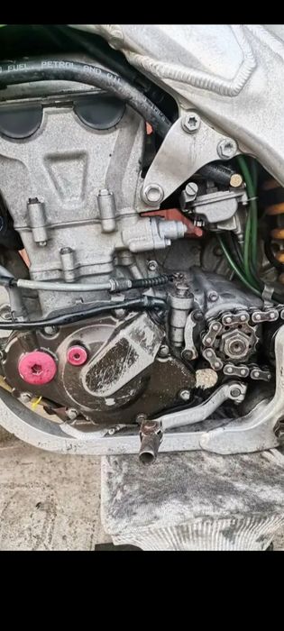 Kawasaki kxf 450cc an 2008 motor refăcut 64 ore în creștere
