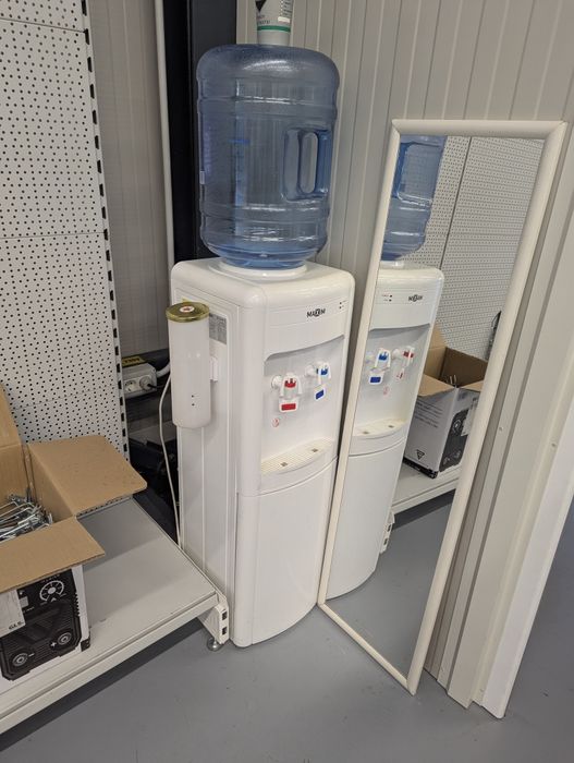 Dozator apa Maxim podea