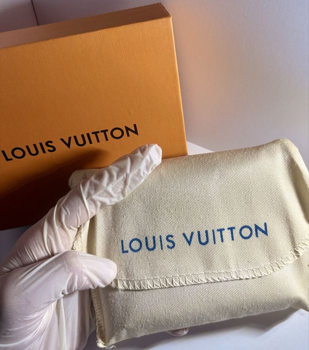 Louis Vuitton Portofel Original: Monogram Clasic, Stare Nouă
