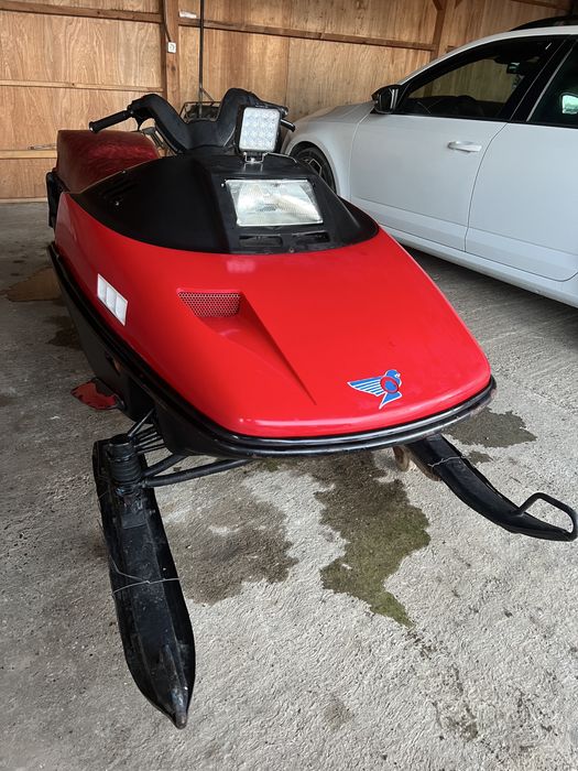 Snowmobil bombardier