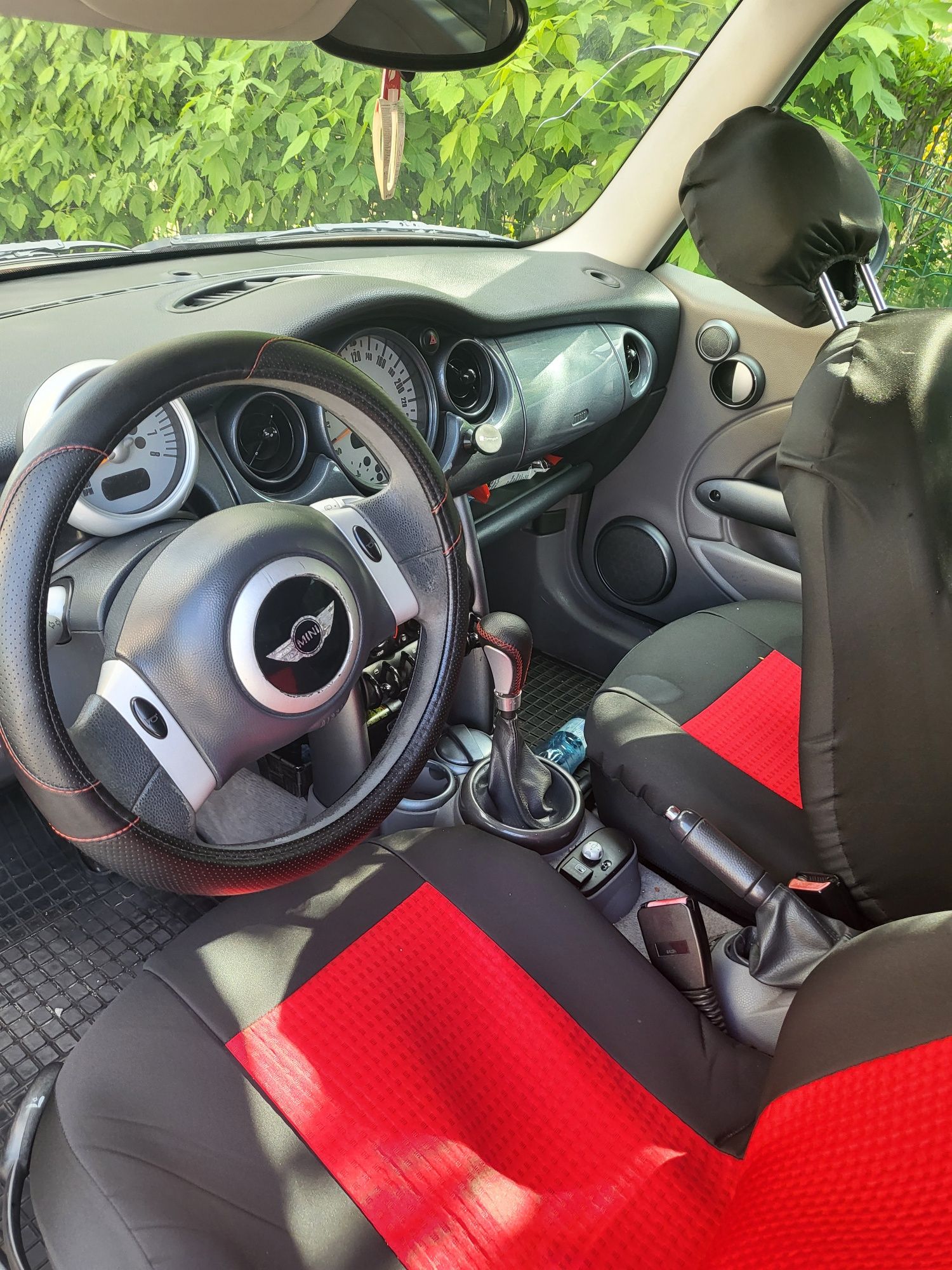 Vand mini cooper sau schimb cu diesel si 5 usi plus diferenta!