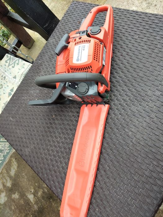 Vând 2 drujbe Husqvarna