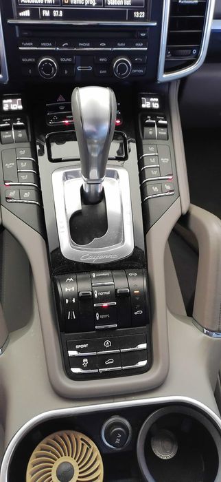 Porsche Cayenne 3.0 V6 300 CP