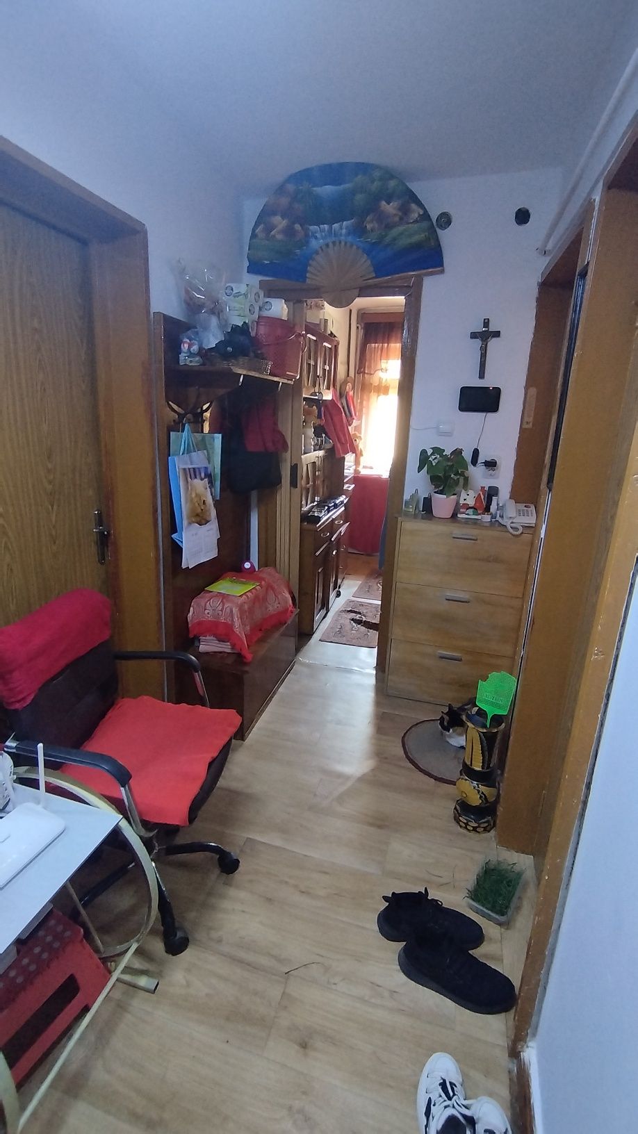 Vând apartament 4 camere Plopilor