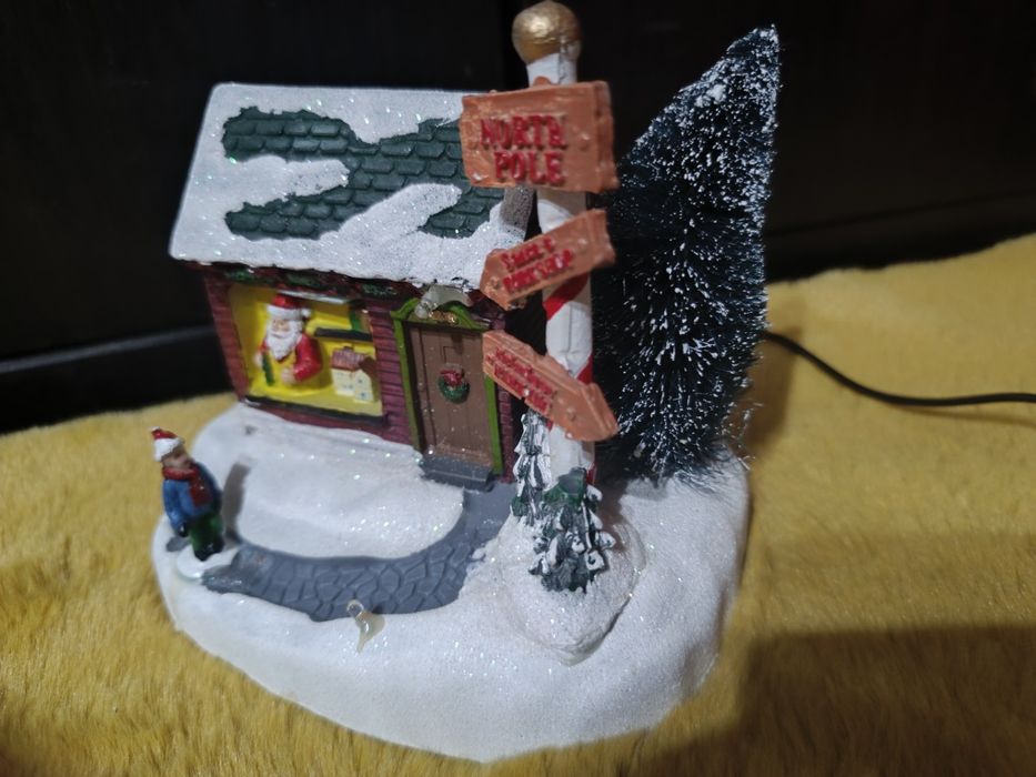 Sat nou cu muzica și leduri