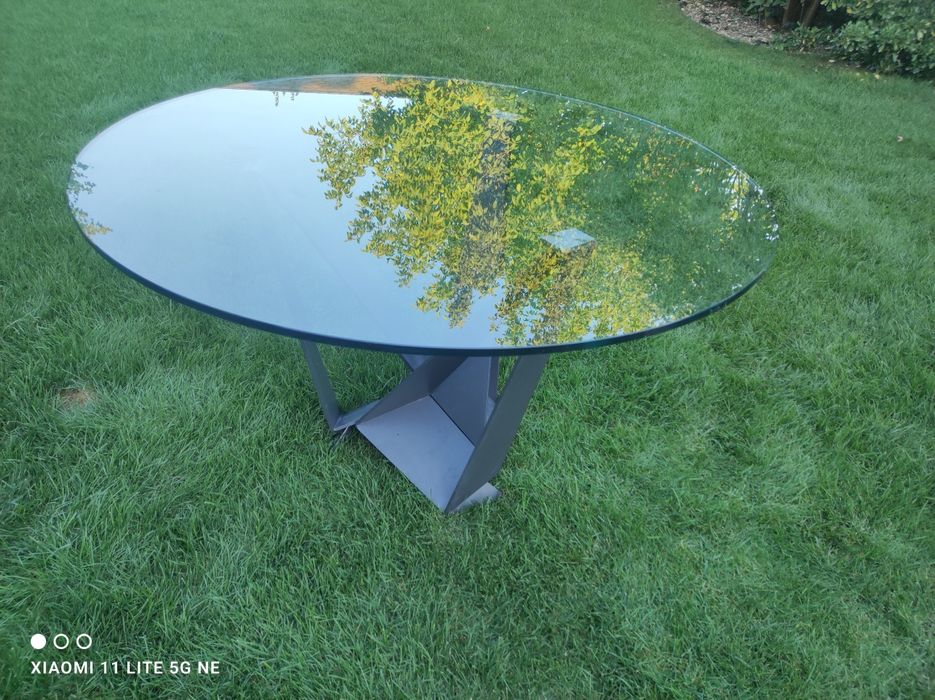 Masa rotundă living