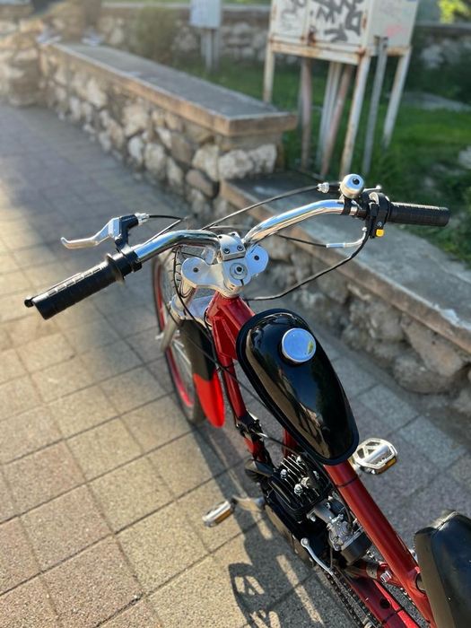 Vând bicicleta cu motor