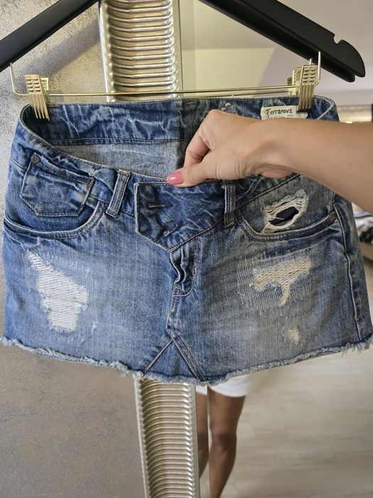 Fusta scurta, sexy, de blugi