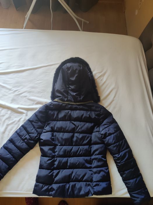 Зимно яке (син цвят, качулка от естествен косъм)