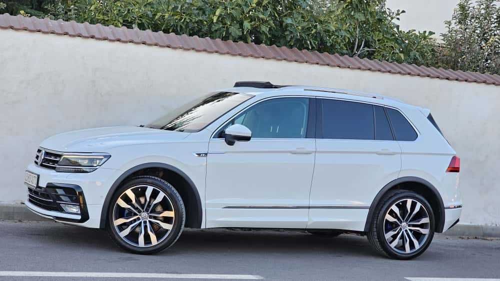 VW Tiguan R-LINE 2.0TDI 190cp 4x4 DSG Matrix HUD Pano Cam360gr FULLL