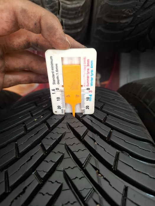 2 Всесезонни гуми Vredestein 195/65/15 ДОт22 7.5мм