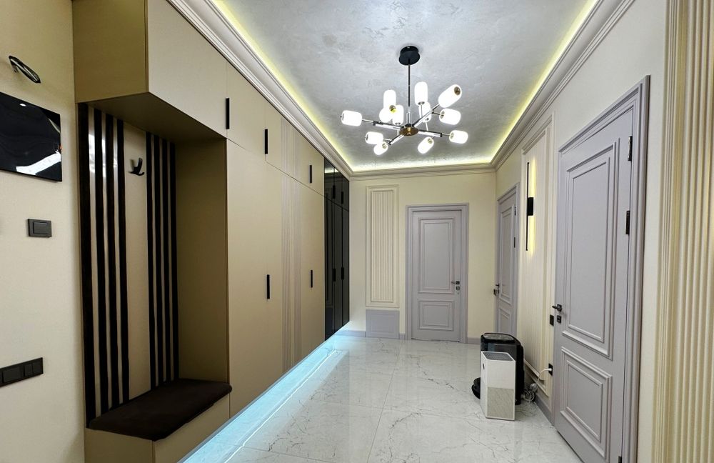 Ж.К." ЛАБЗАК" Новостройка продаётся 3/9/10 100м2 с Обстановкой.