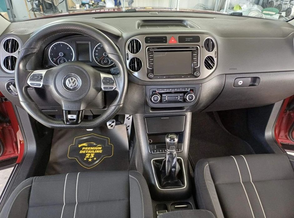 Volkswagen Tiguan 2.0 TDI 4-MOTION R-LINE /FACELIFT/ FULL