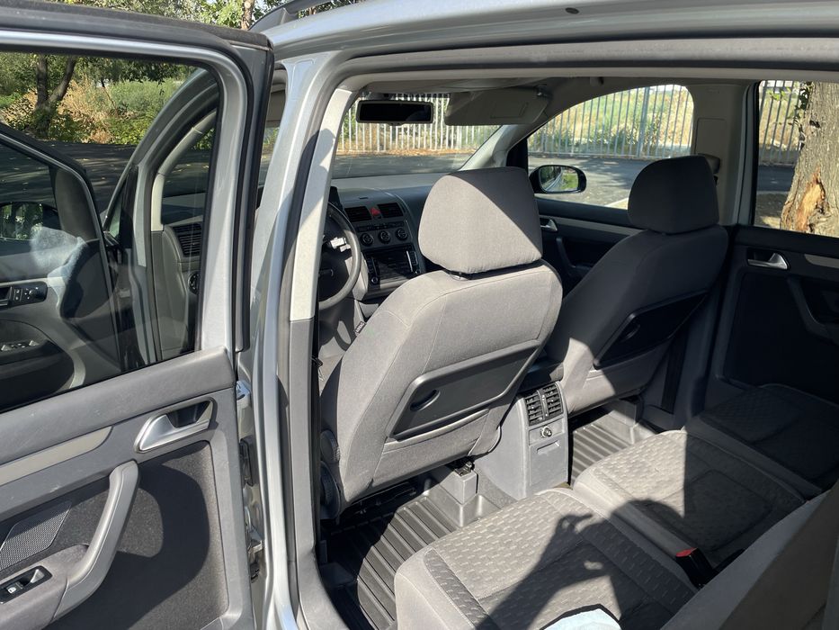 Volkswagen Touran,2009,2.0 TDI BMM 140 cp