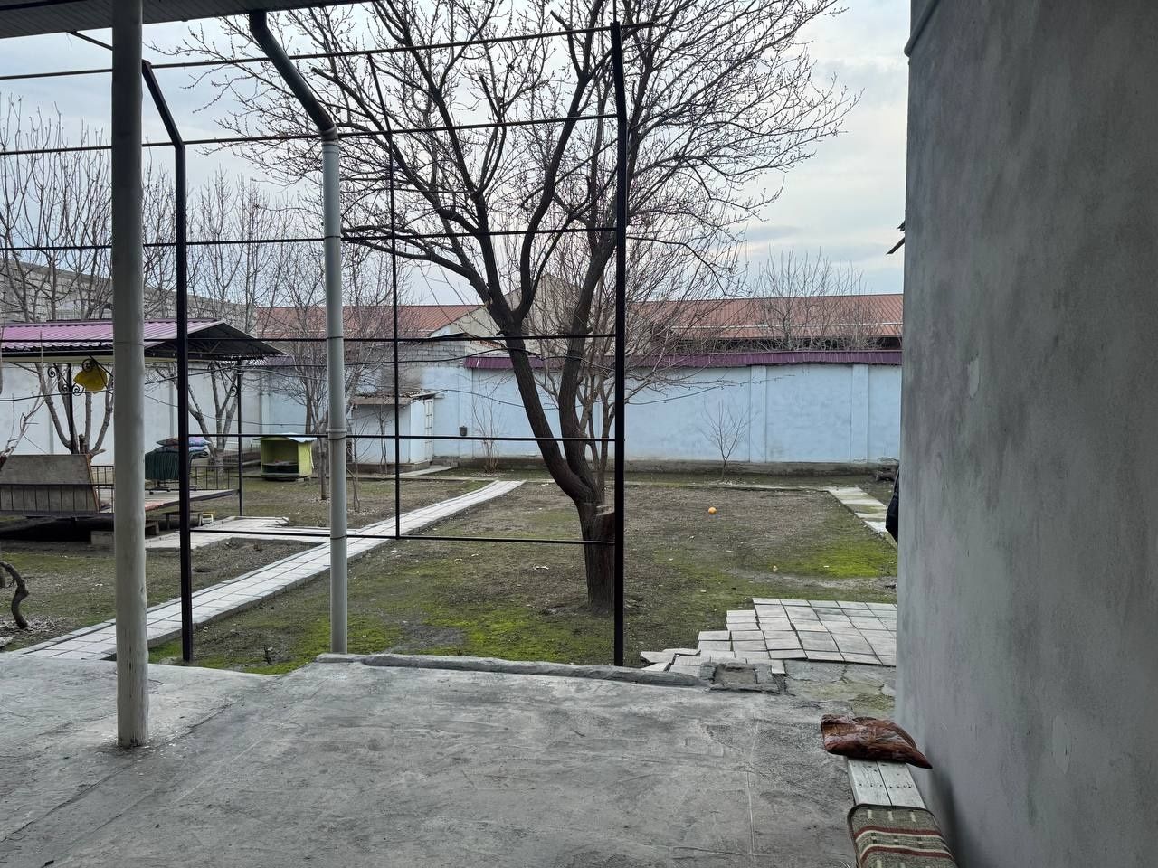 Продаю дом свой 6 соток. 5 комнат.