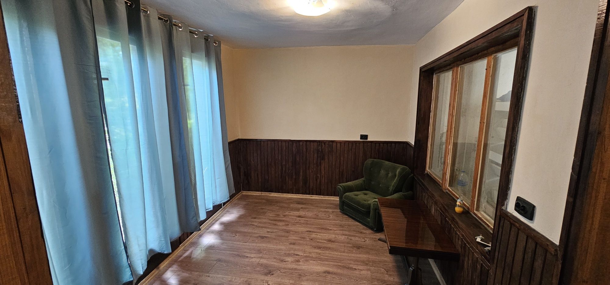 Къща в гр. Златица в близост до центъра
