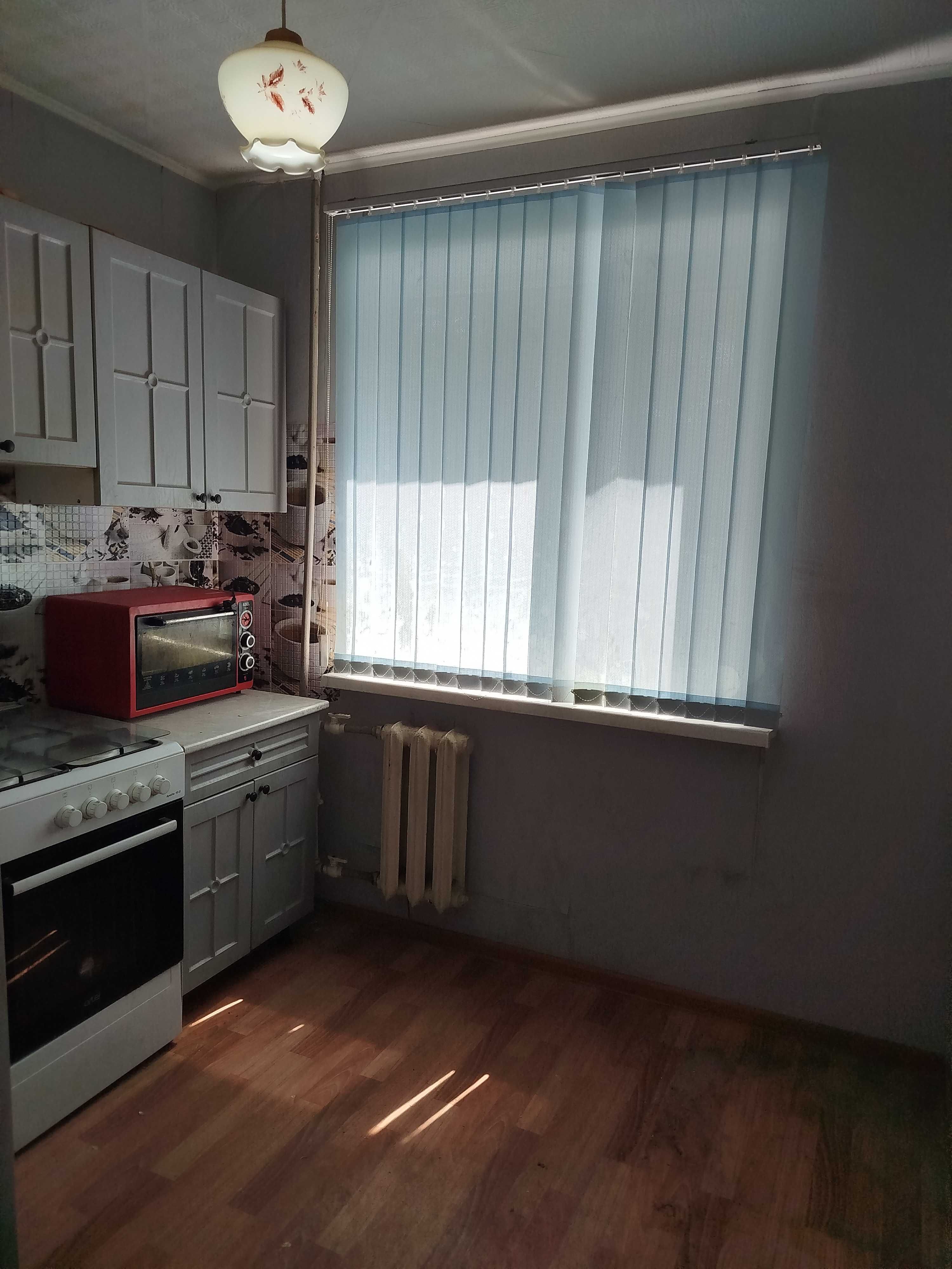 №1480 Продам 2 комнатную квартиру, 3 мкр., пр.Республики