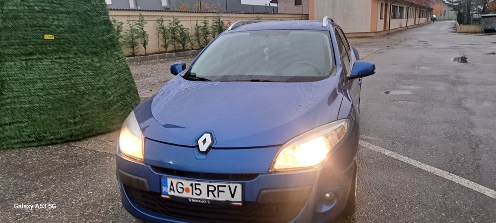 Renault megane2011motor,diesel,110c.p,A.c.pret3200euro neg.