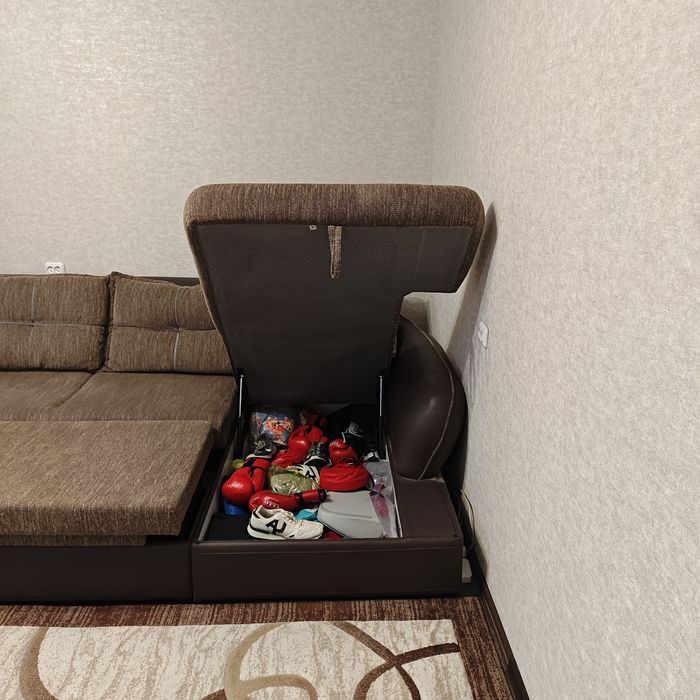 Продаю диван+ кресло