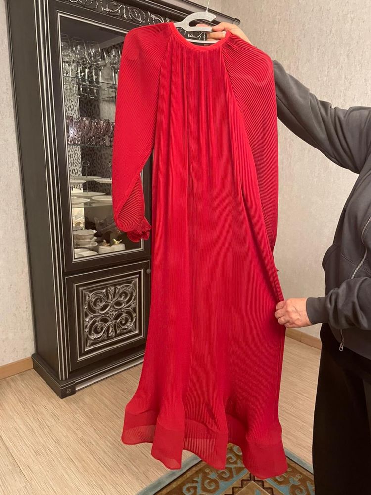 Платье вечернее размер 48-50 оверсайз цена 20тыс тенге