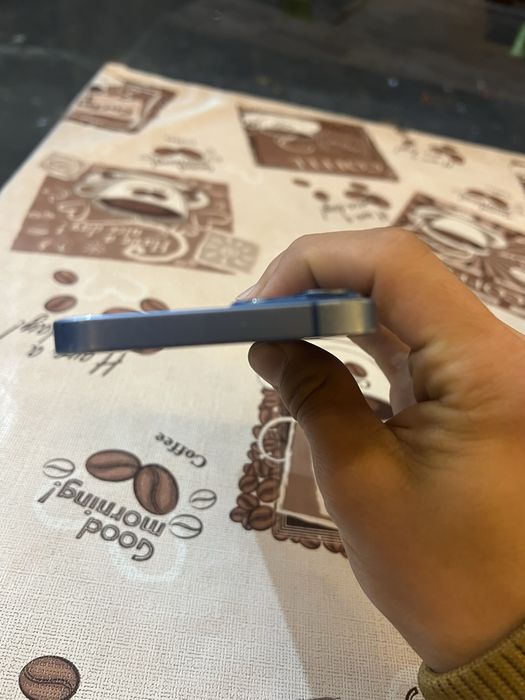 iPhone 13 ochilmagan