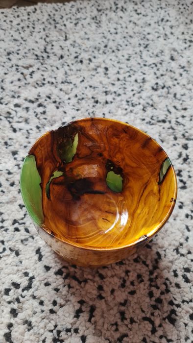 Vând bol lemn cu rășină