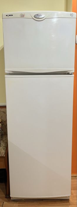 Vand combina frigorifica Whirlpool stare foarte buna clasa a de consum