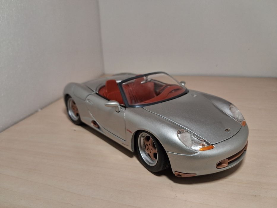 Porsche 1:18 maisto