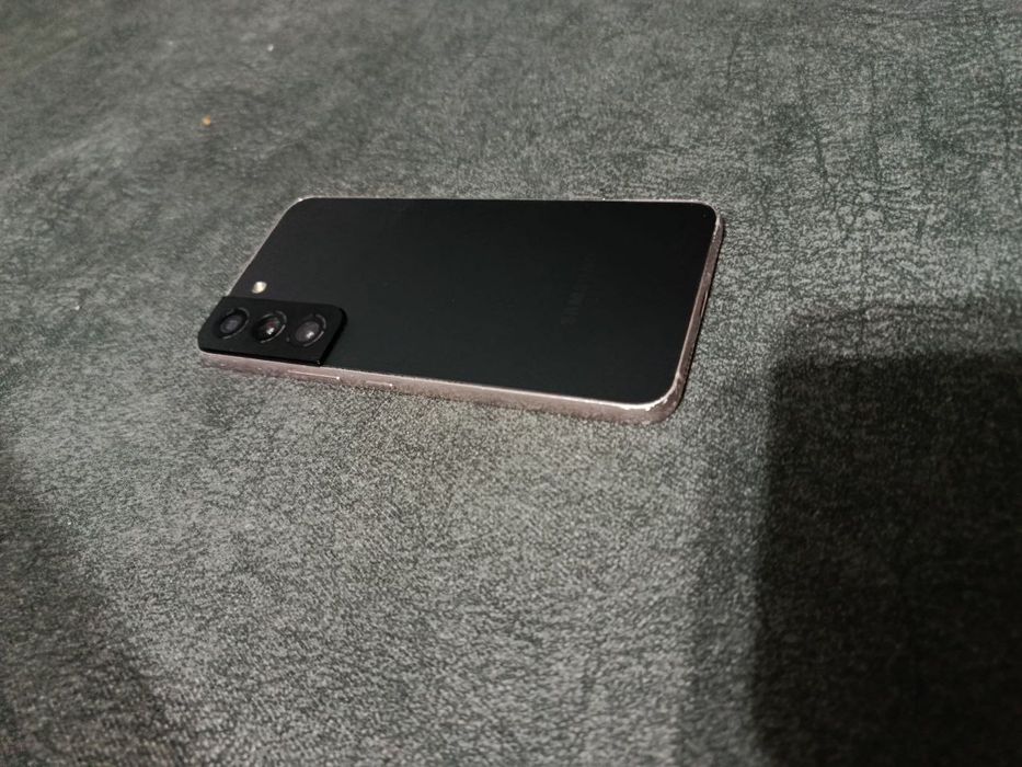 Samsung S22 5G в хорошем состоянии