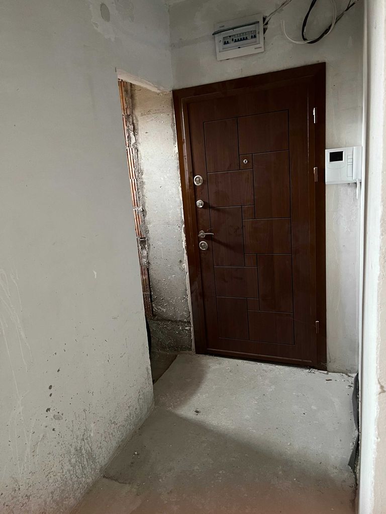 Продава се Двустаен апартамент в Банкя - 81 кв.м за 1297 €/кв.м - Снимка #3