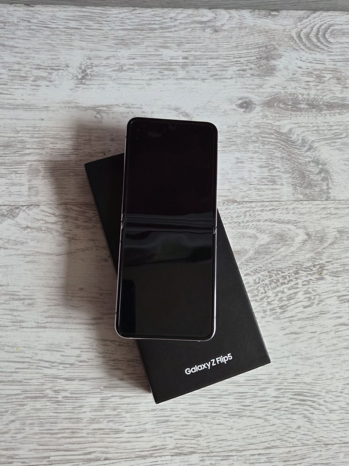 Samsung Galaxy Z flip 5