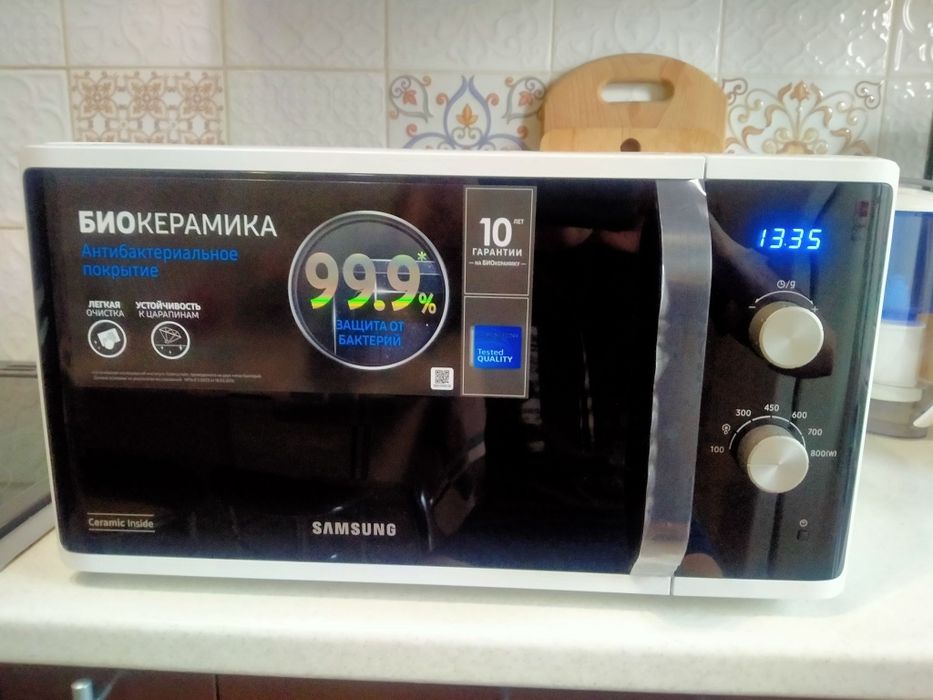 Микроволновая печь Samsung Solo 23L Ceramic Inside Model: MS23K3614AW