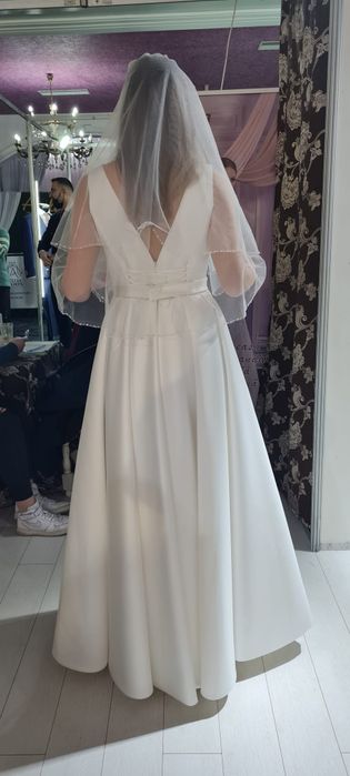 Rochie mireasa tip A line din tafta