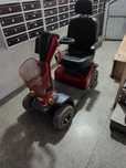 Carucior electric pentru varstnici sau persoane cu dizabilitati