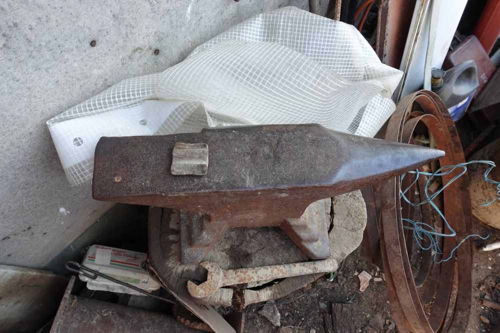 Nicovala pentru fierărie de 100 kg