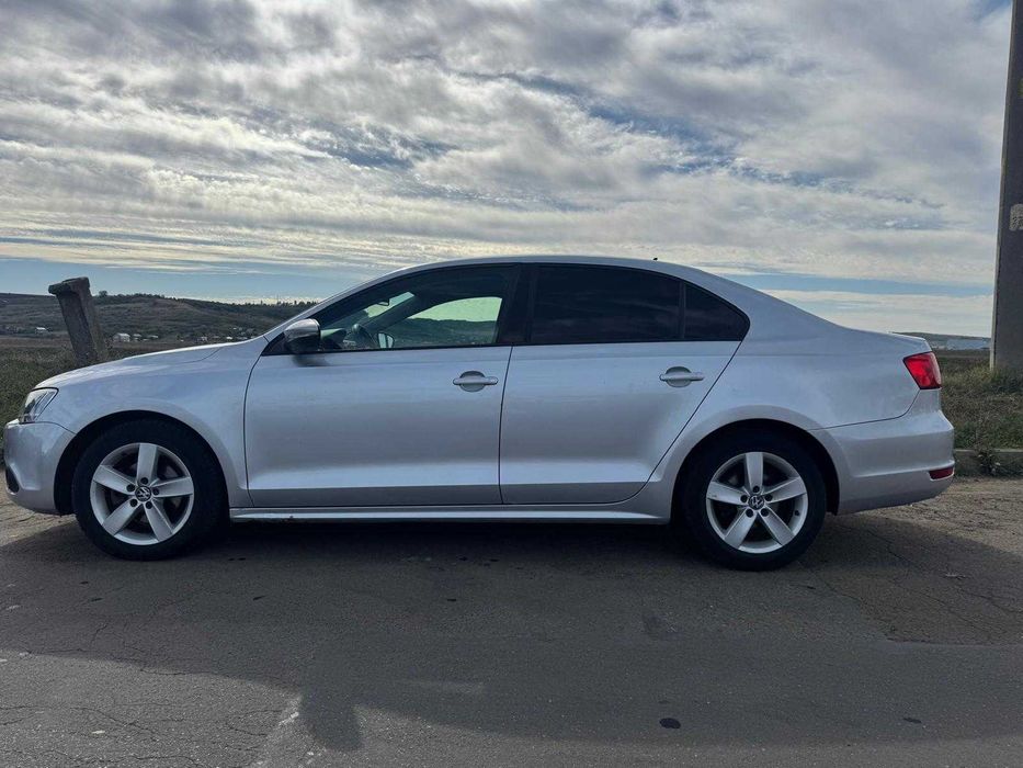 VW Jetta 1.6 TDI Bluemotion 2012