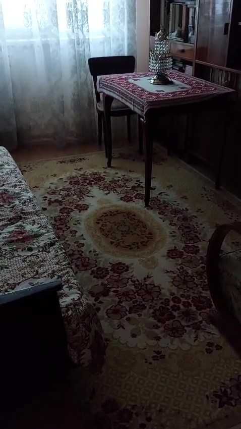 Vand apartament excelent 3 camere decomandate Alexandria