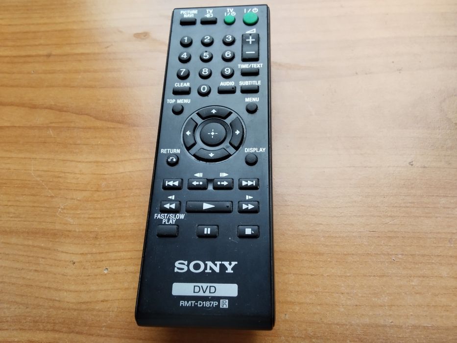 Оригинално дистанционно управление за двиди плеъри и рисиивъри на SONY