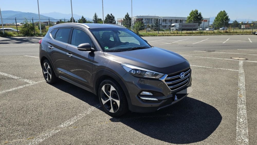 De vânzare Hyundai Tucson 1.7 Diesel automat culoare "Moon Rock"