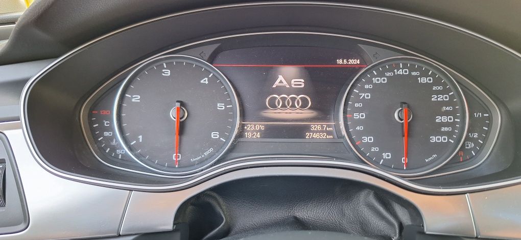 Vând Audi A6 C7 3.0D