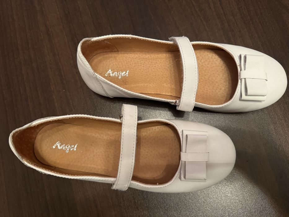 Vand balerini albi dim piele