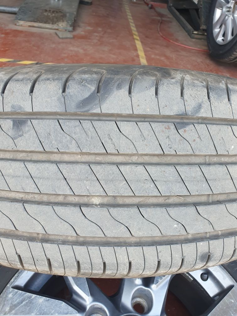 Anvelope Vara Goodyear Efficientgrip 2 Suv 285 60 R18