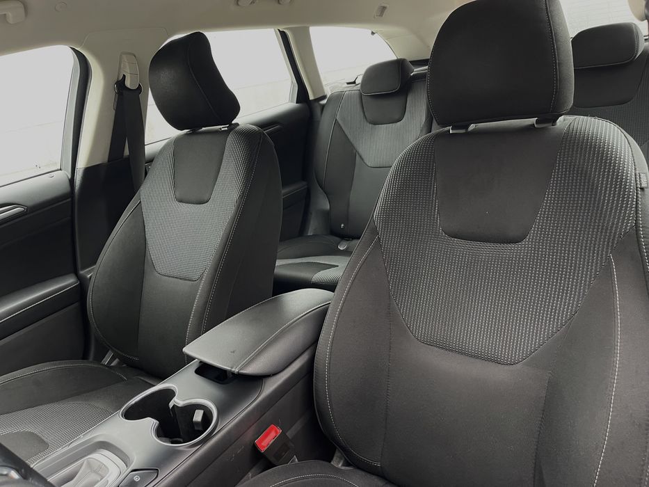 Ford mondeo hybrid titanium 2021