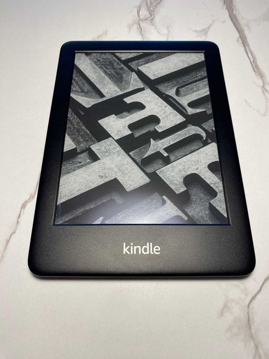 eBook reader Kindle 2019, WiFi, 8 GB, 167 ppi, Negru, Husa din catifea