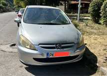 Peugeot 307 2.0 HDI 110 к.с. – за части или ремонт