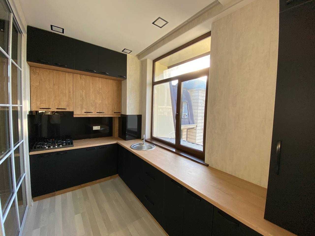 3-комнатная квартира на Мирзо-Улугбекском, 70 м² Макро Паркентский