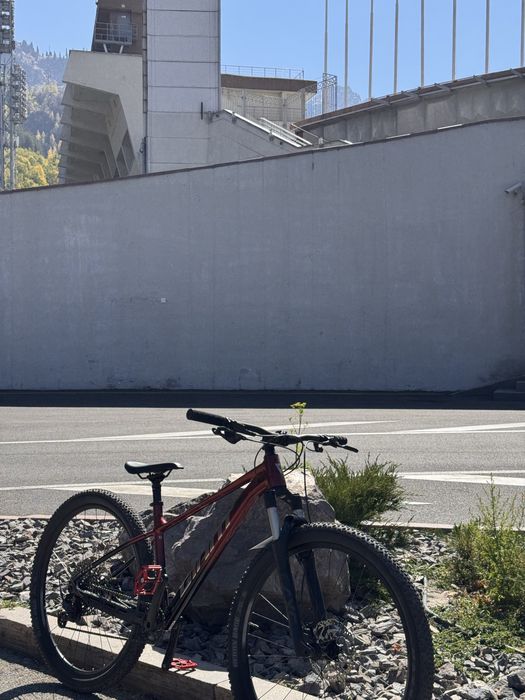 Горный велосипед Giant Talon 0 - 2025года