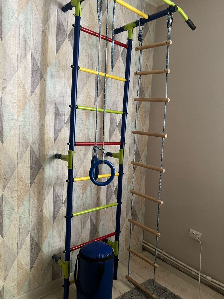 Продам шведскую стенку
