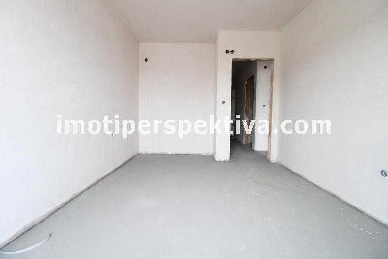 Продава се Тристаен апартамент в Пловдив, Остромила - 108 кв.м за 1253 €/кв.м - Снимка #1